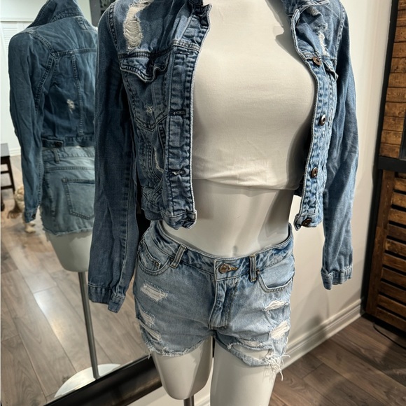 Forever 21 shorts - Picture 2 of 7